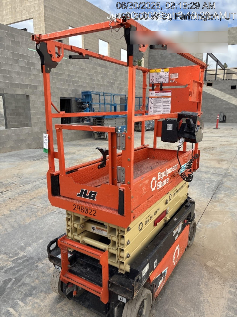 2023 JLG ES1932
