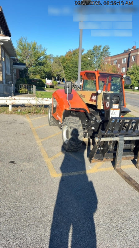 2025 JLG 519