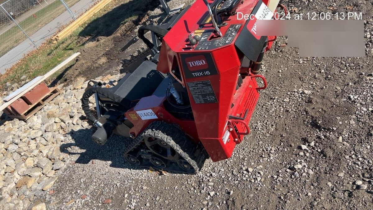 2023 TORO TRX-16