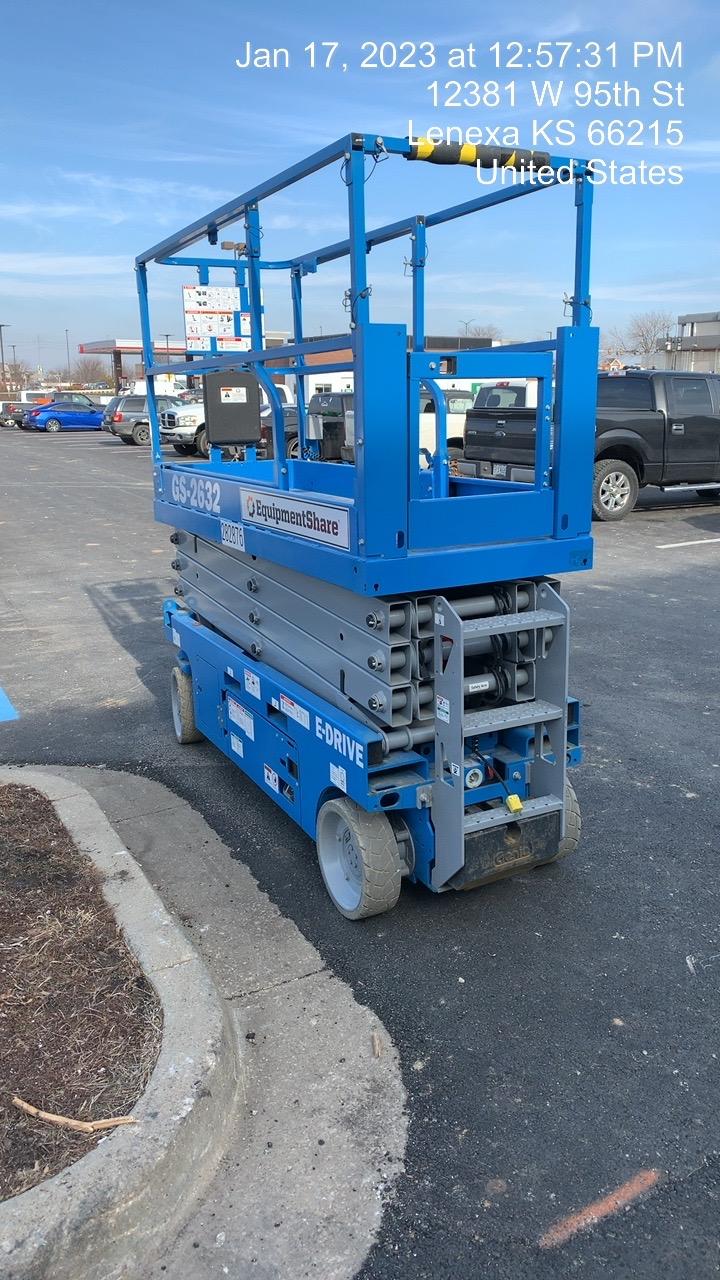 2022 GENIE GS-2632