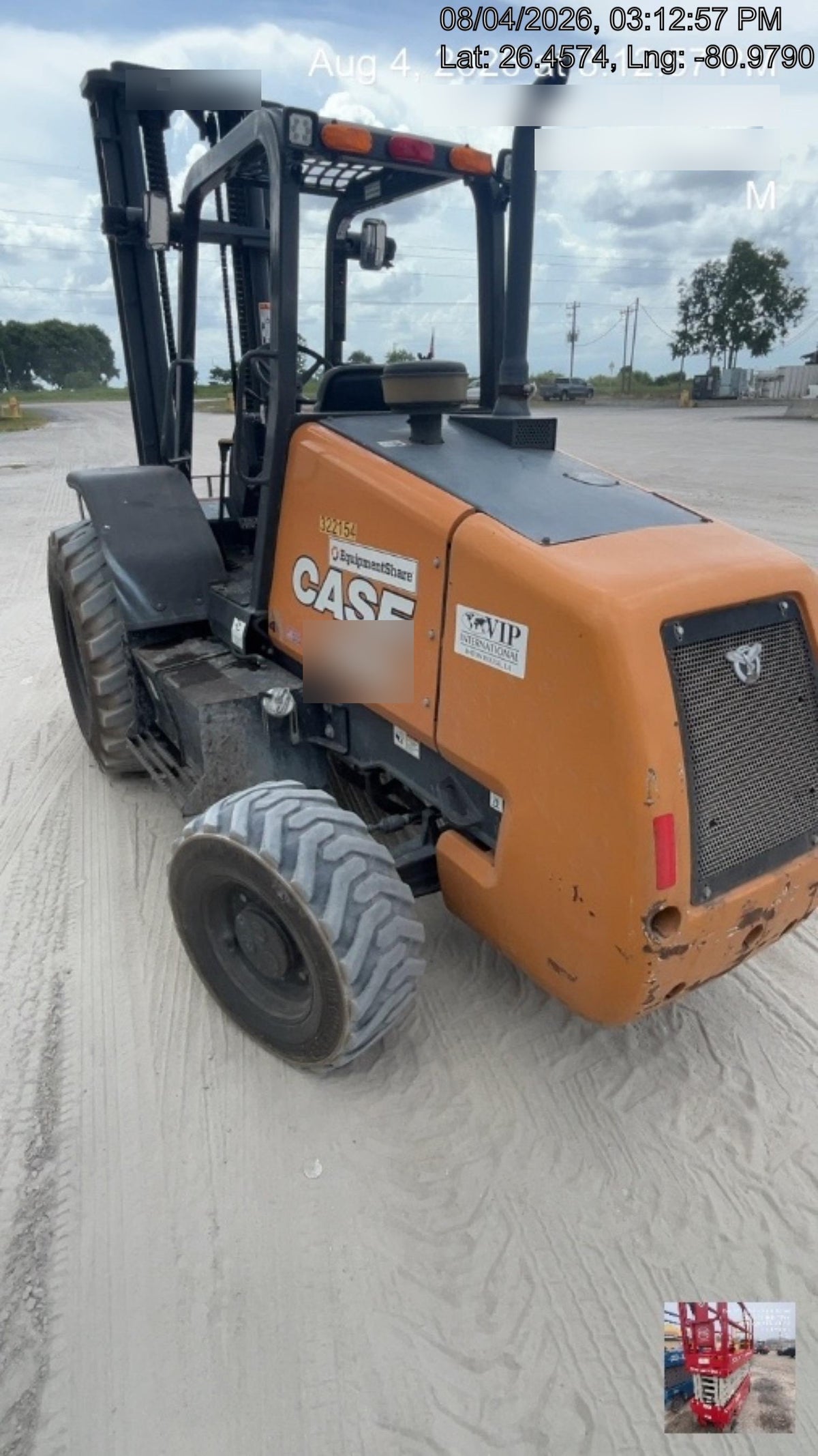 2023 CASE 588H