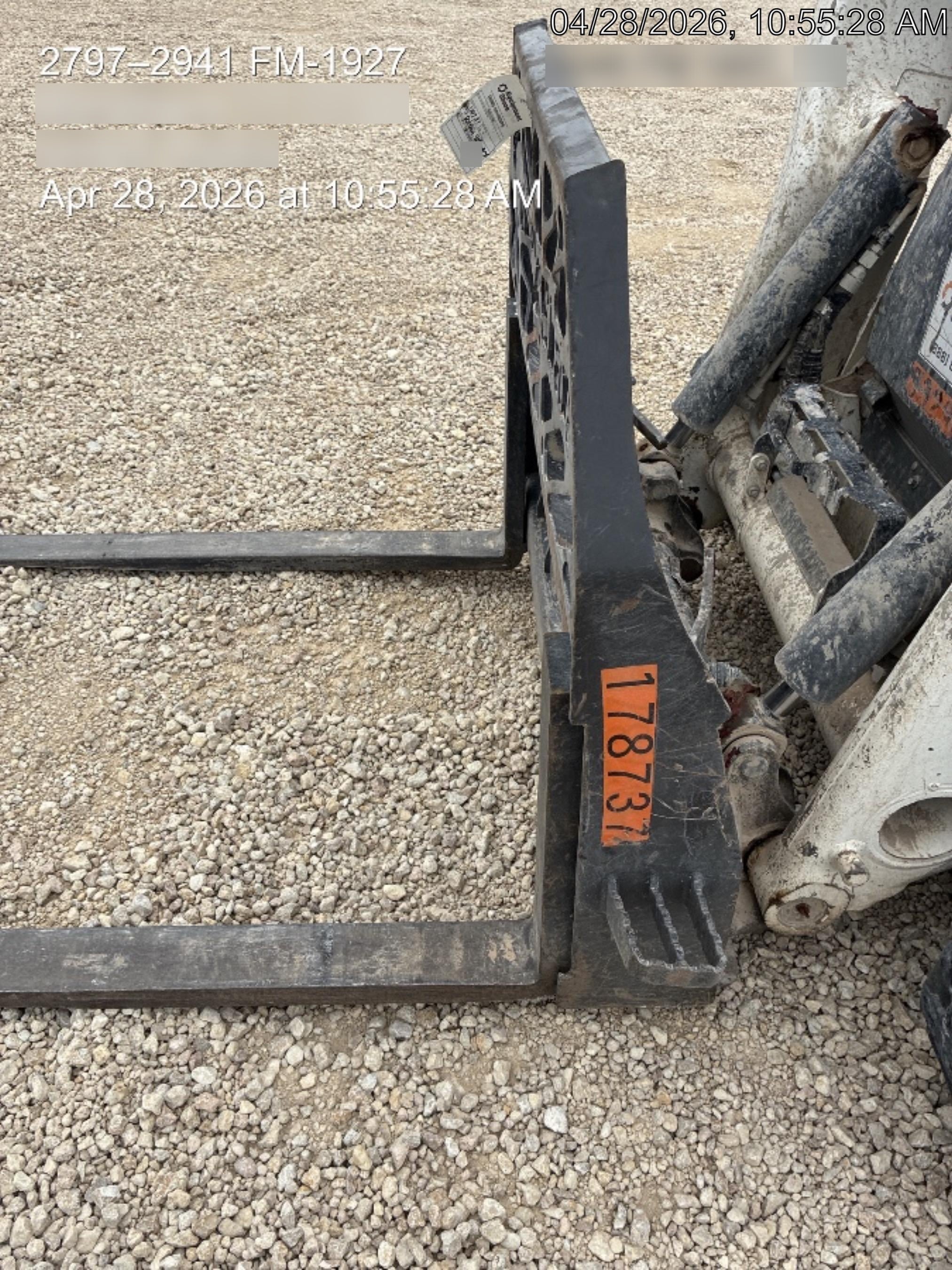 2021 PALADIN 48" Pallet Forks - Paladin