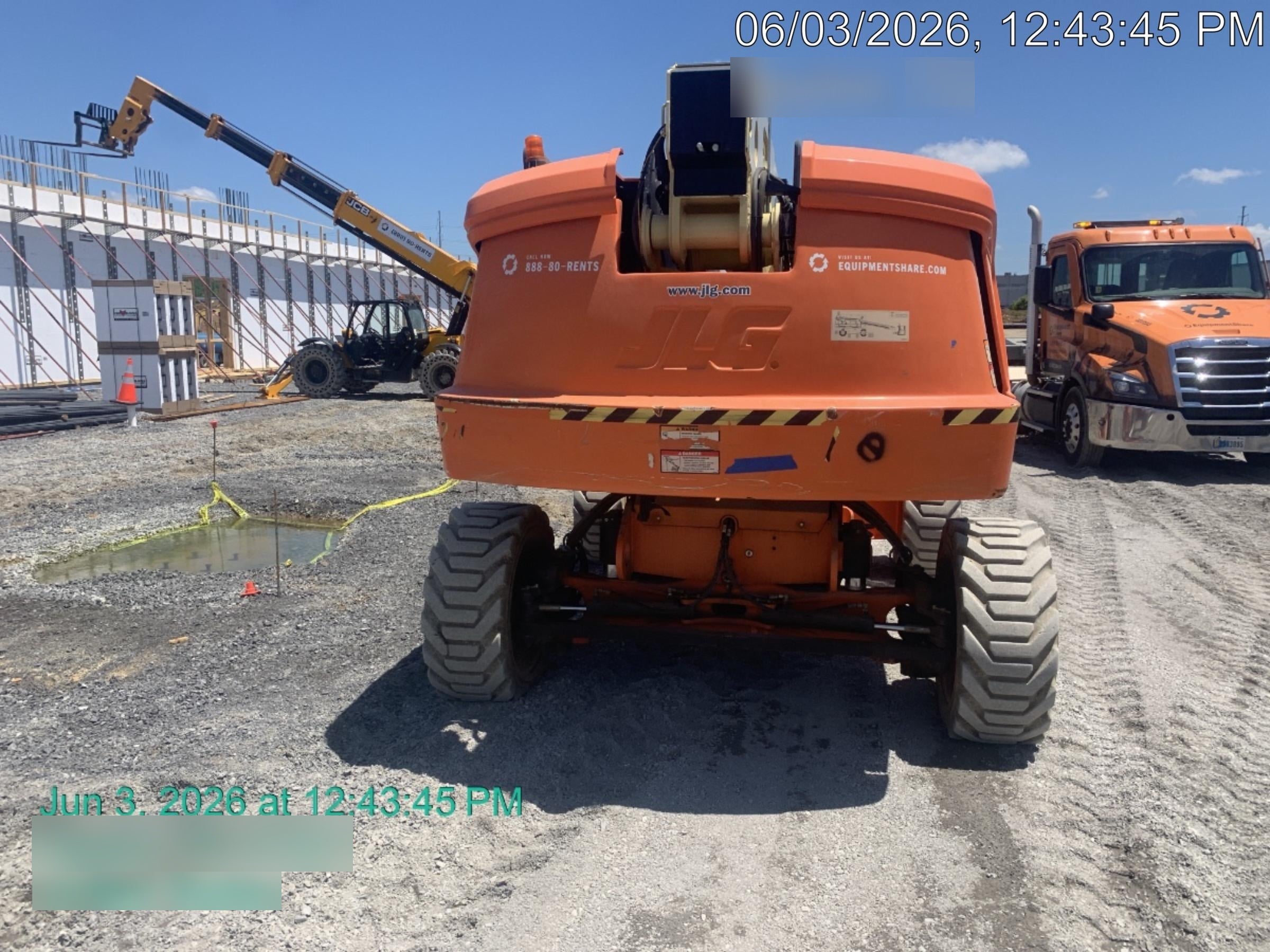 2022 JLG 660SJ