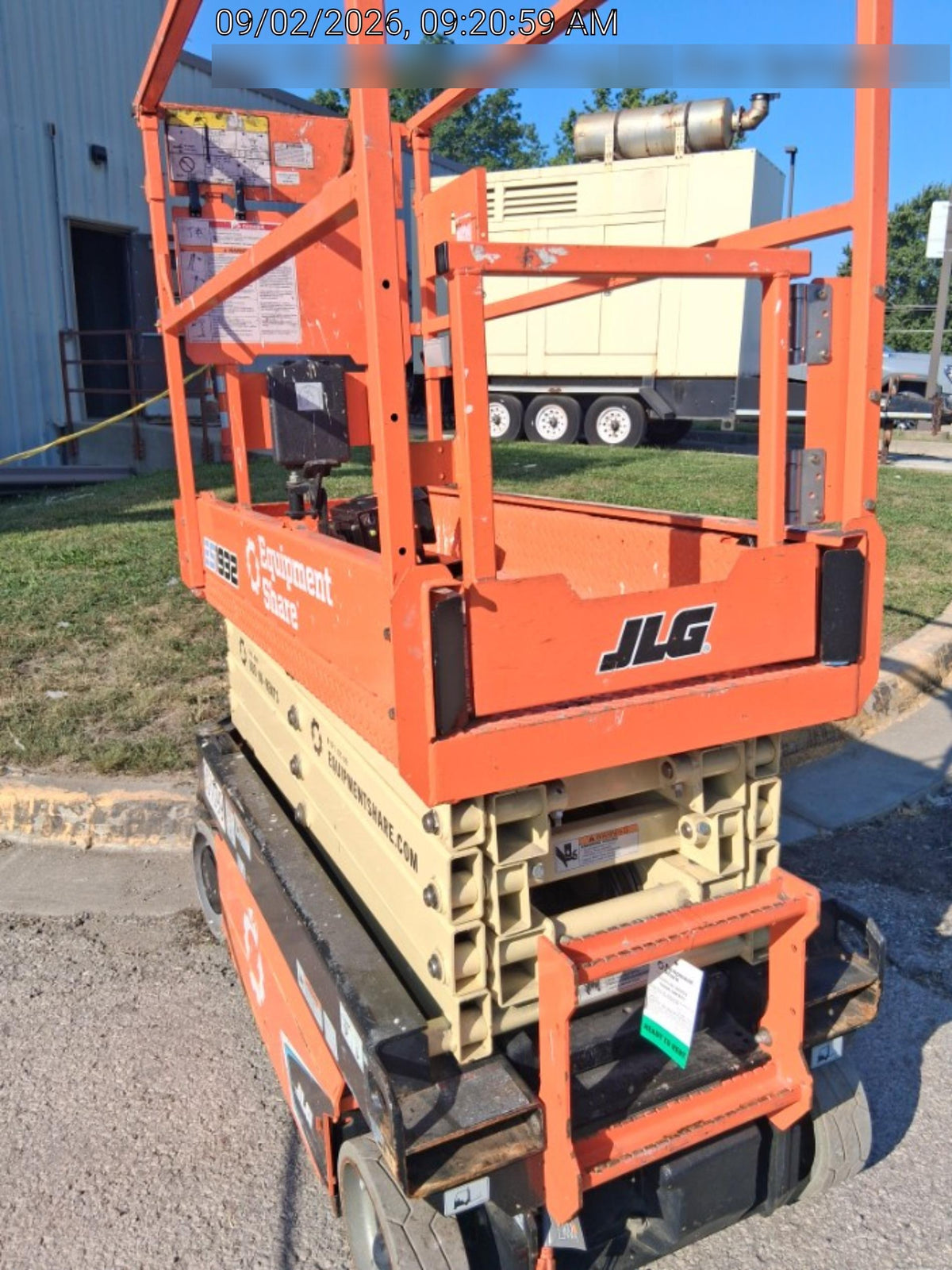 2023 JLG ES1932