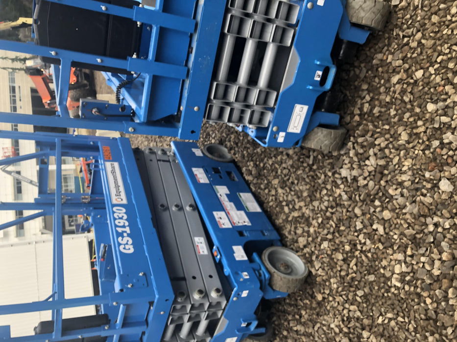 2019 Genie GS-1930 Half Height Swing Gate, 800W Inverter