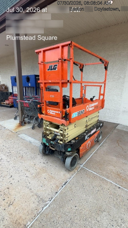 2022 JLG ES1932