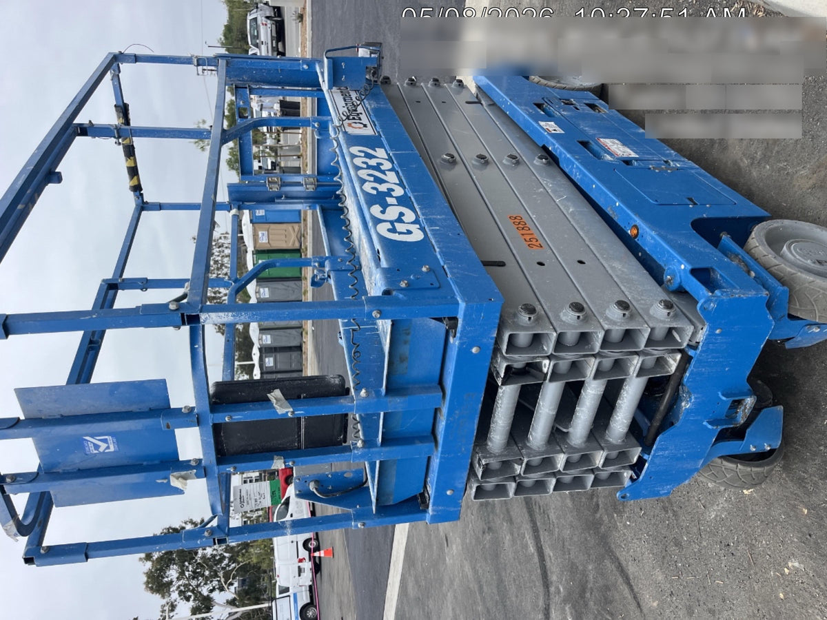 2022 GENIE GS-3232