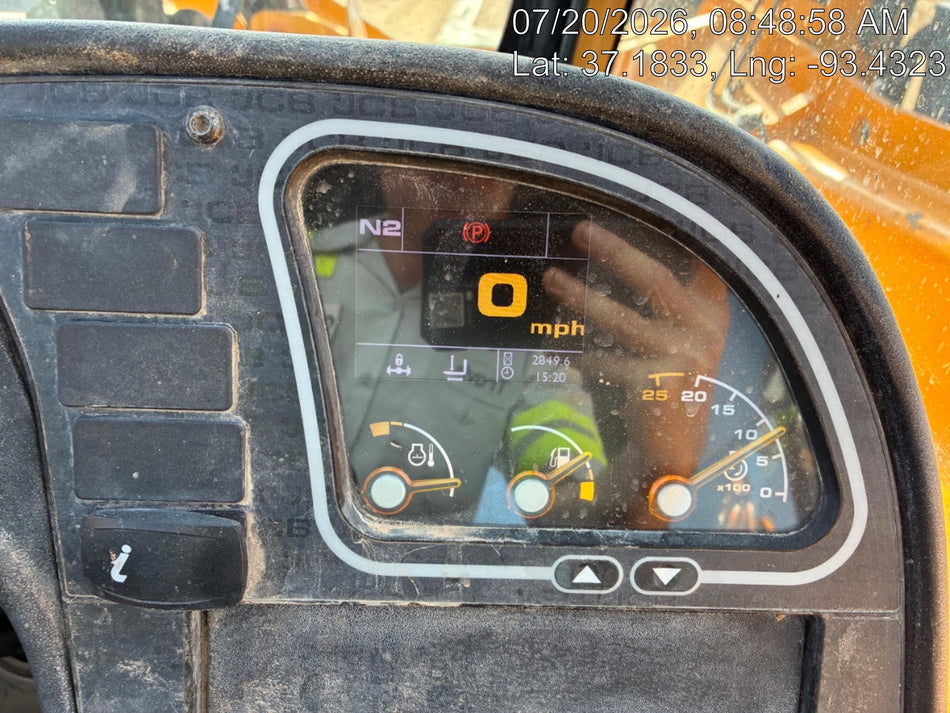 2020 JCB 510-56
