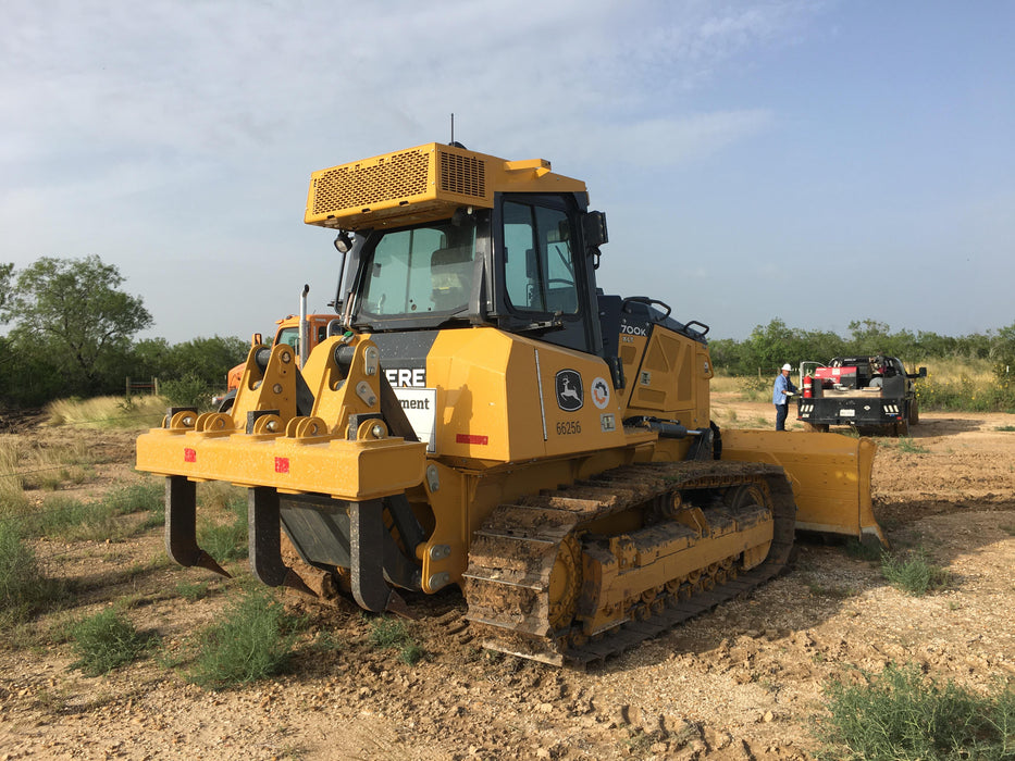 2020 JOHN DEERE 700K