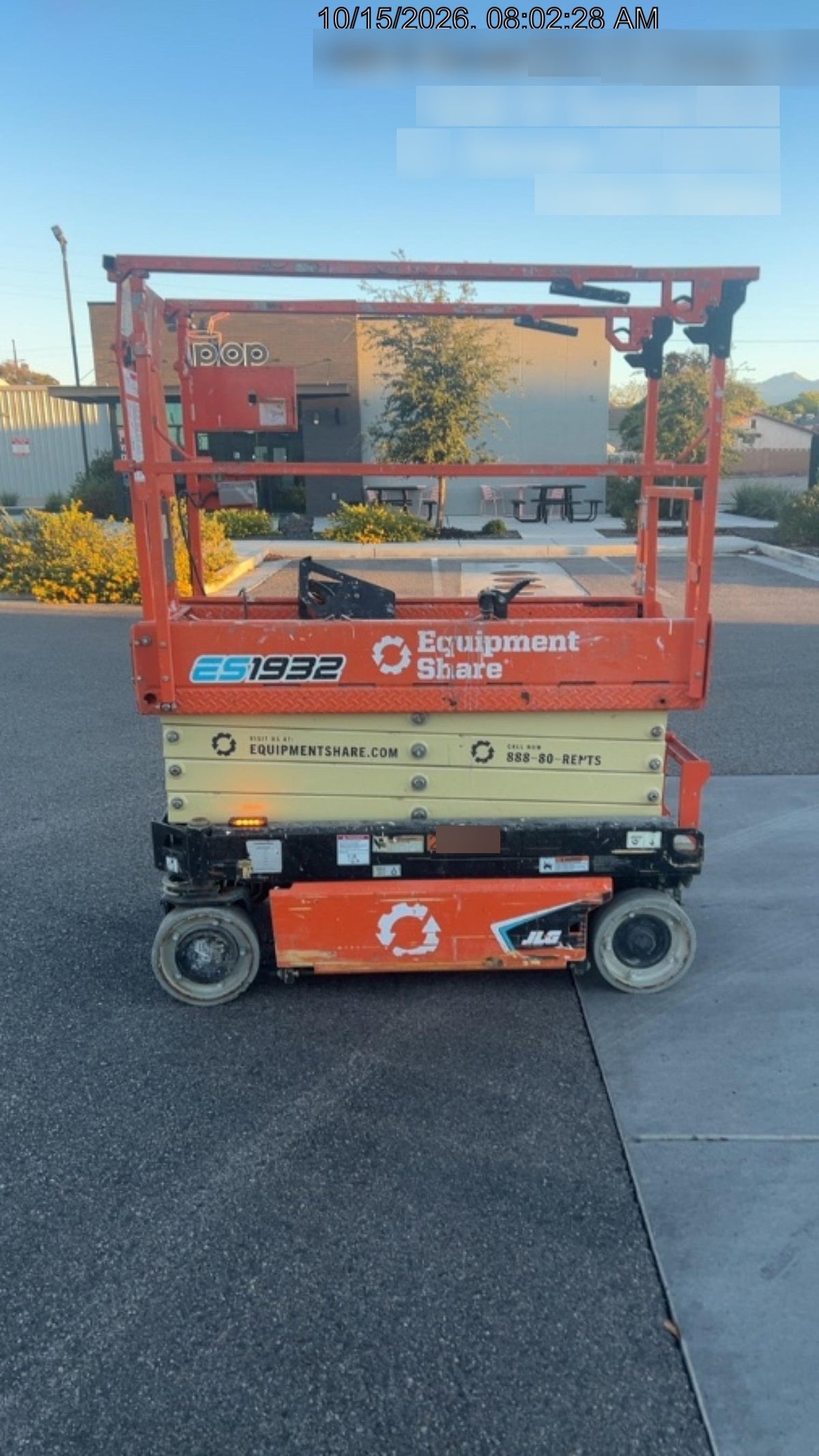 2023 JLG ES1932
