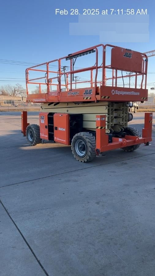 2023 JLG RT4394