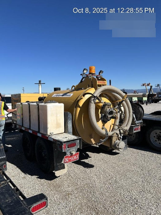 2022 VAC-TRON LP573XDT