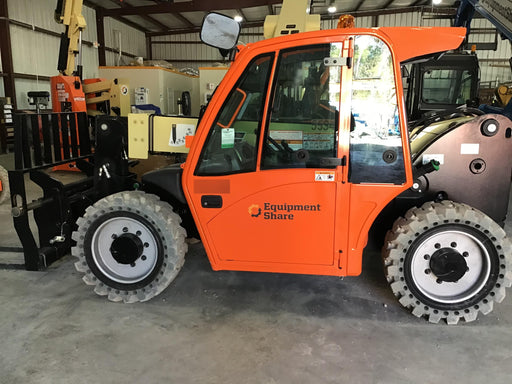 2020 JLG G5-18A Cab/Heat/Air, NM Solid Tires, Beacon w/48" Carriage, 48" Pallet Forks