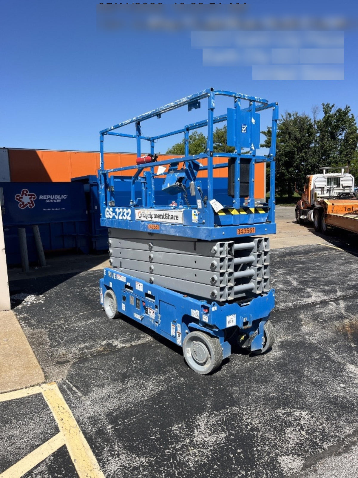 2023 GENIE GS-3232