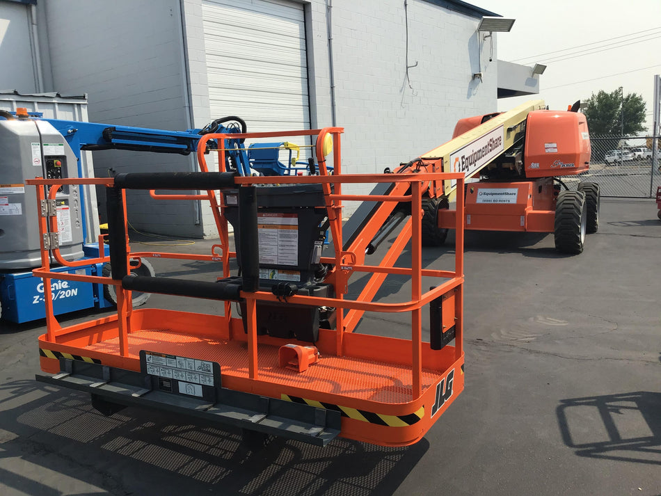 2020 JLG 660SJ