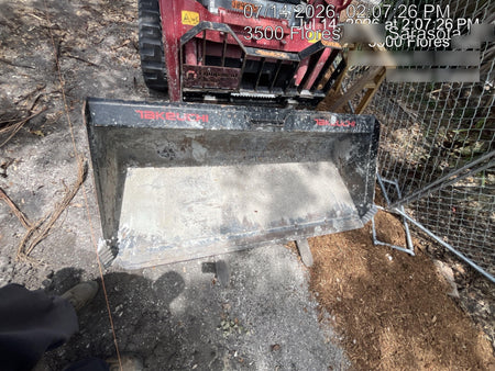 2025 TAKEUCHI 80" Smooth Bucket - Takeuchi