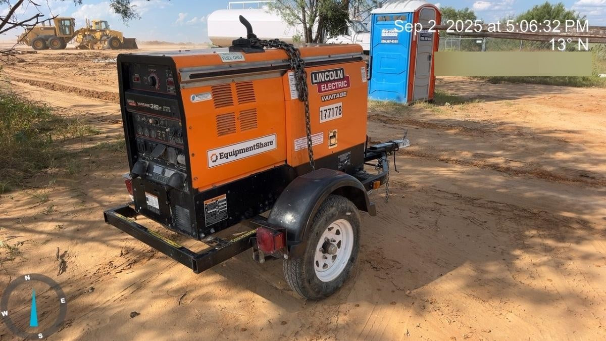 2021 Lincoln Electric Vantage 322 Vantage 322 Ready Pak 3 w/ Decals, ORANGE (includes trailer, cable rack, fender light kit) NO Telematics