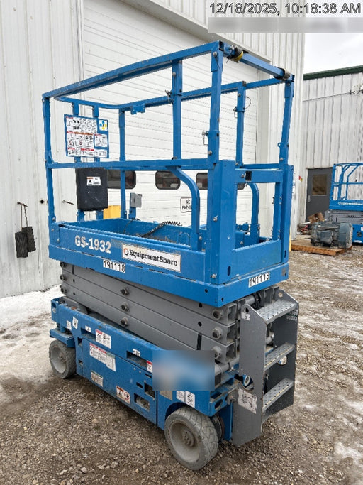 2021 GENIE GS-1932