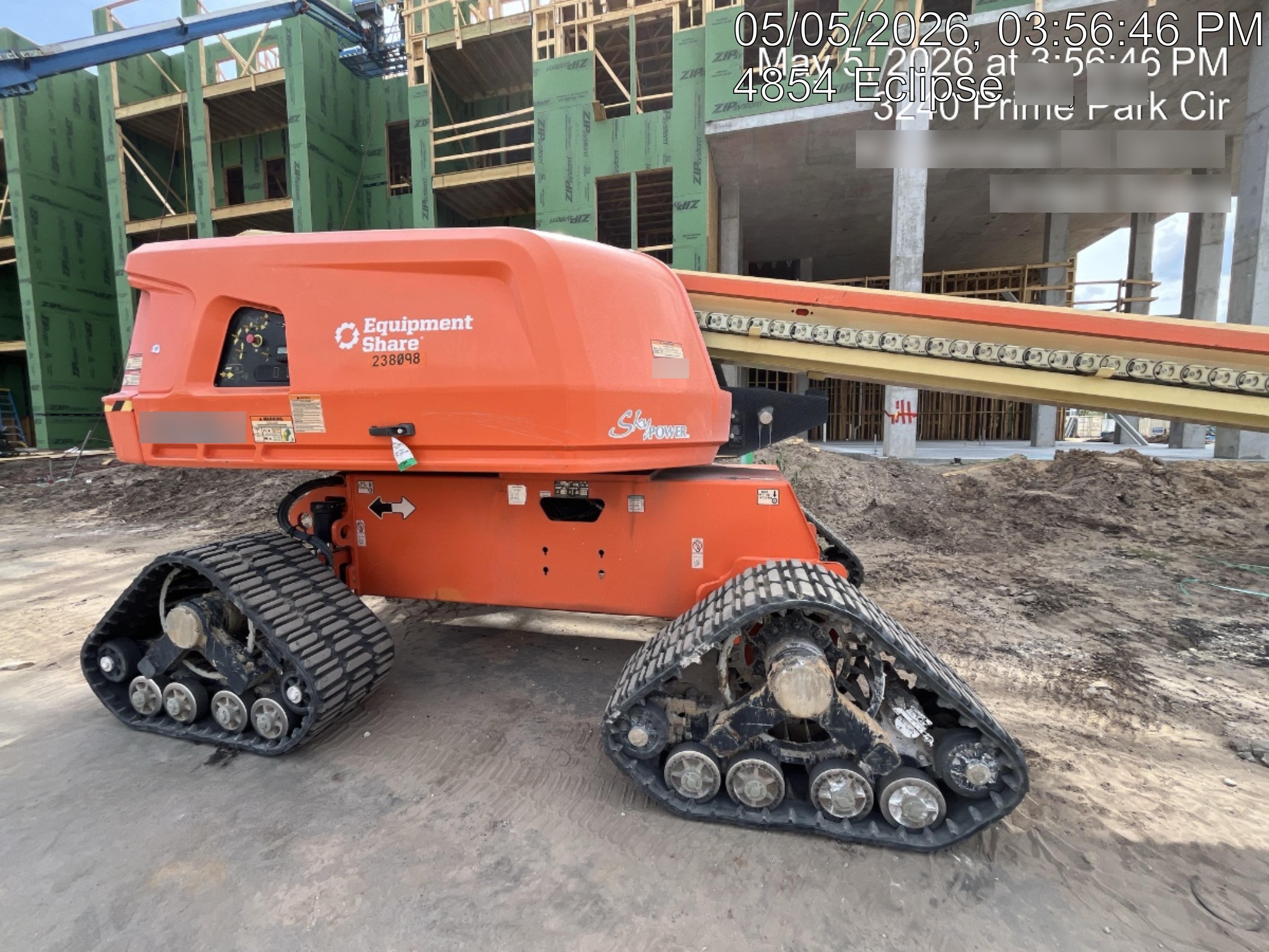 2022 JLG 660SJ Quad Track