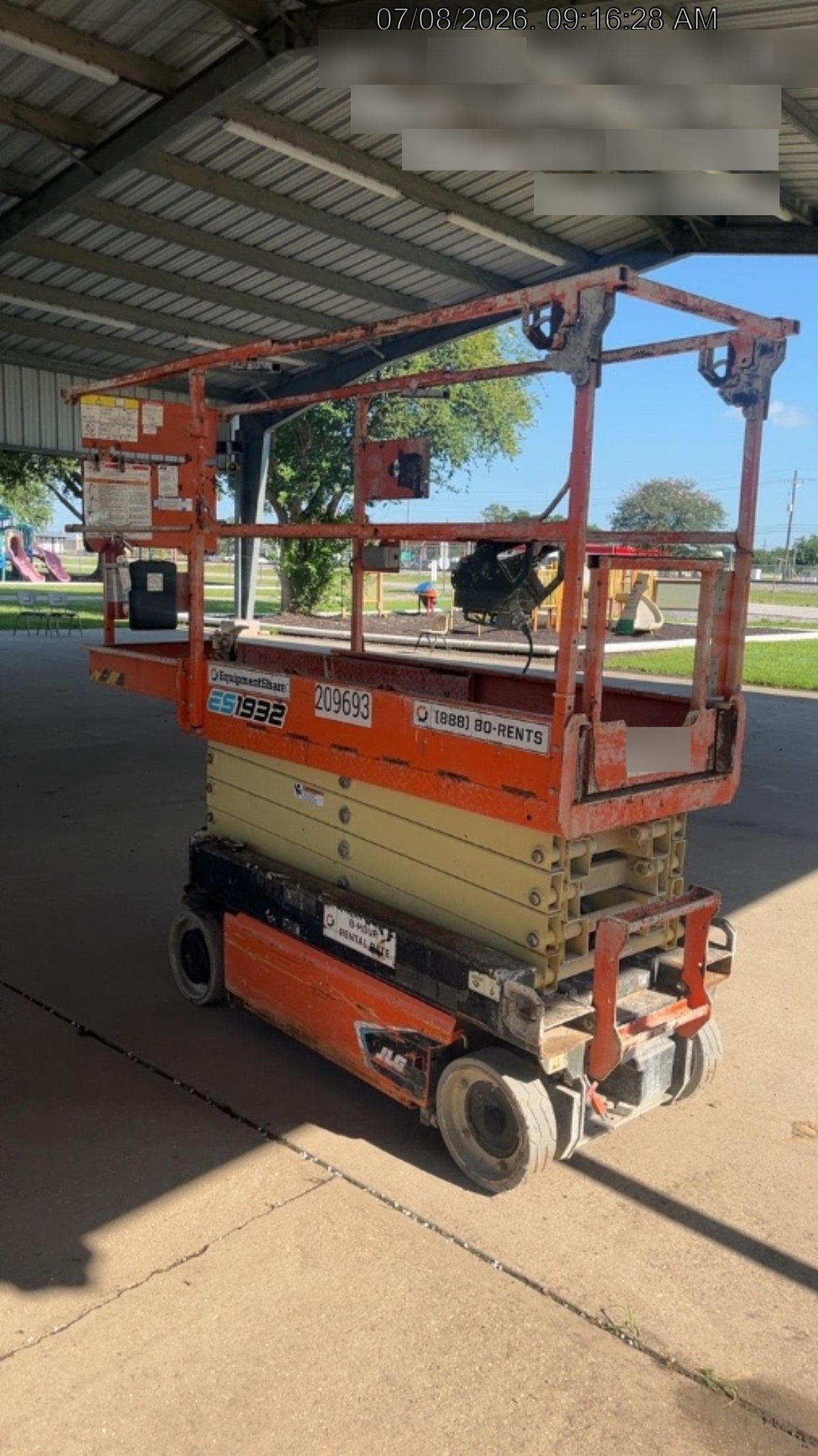 2022 JLG ES1932