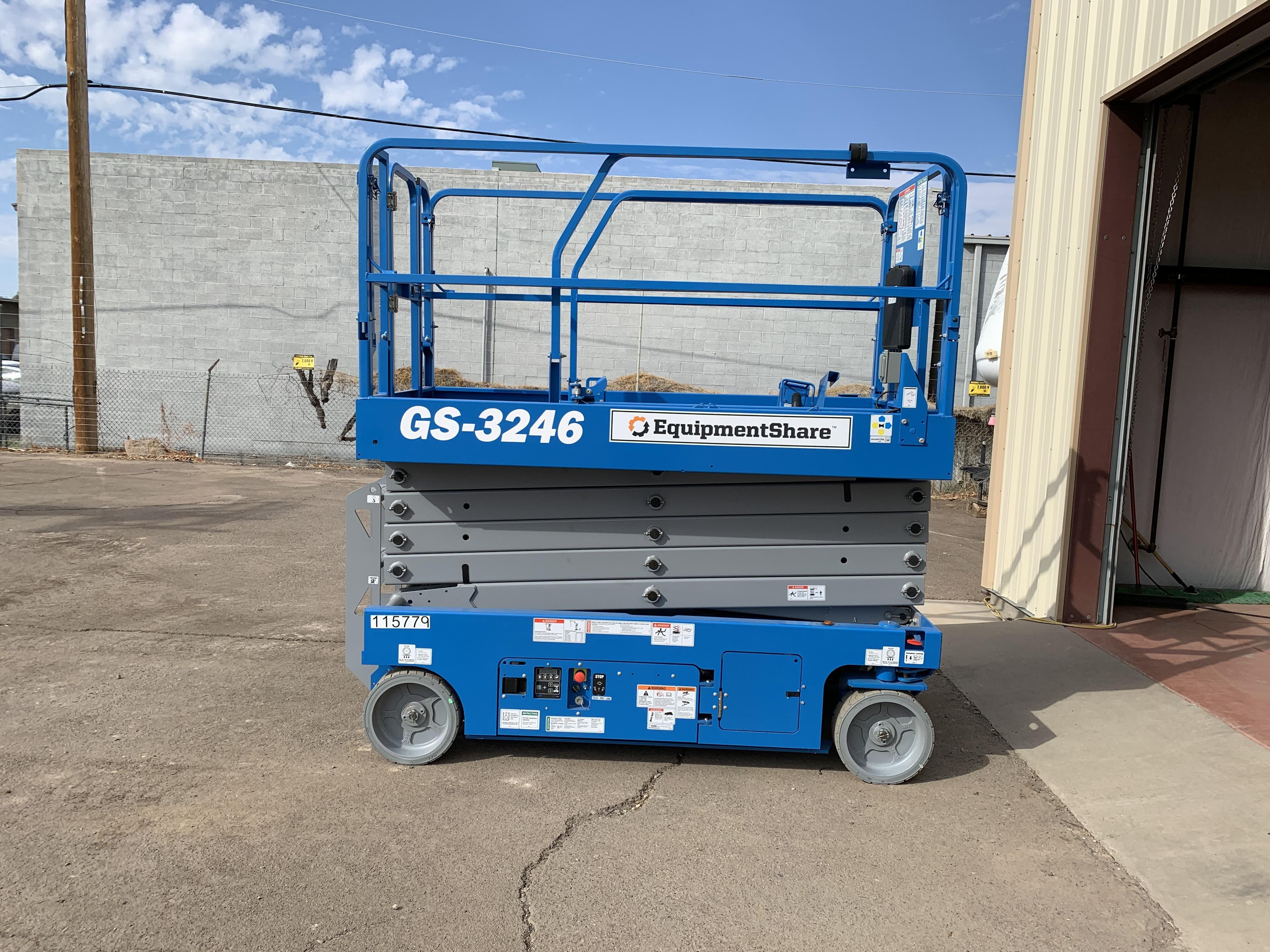 2020 Genie GS-3246 Standard, Folding full height swing gate