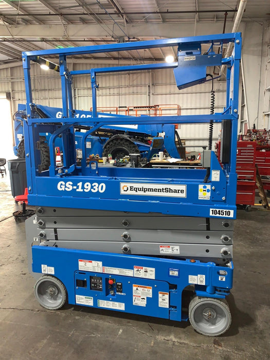 2020 Genie GS-1930 Solid Non Marking Tires, Beacon, Folding rails with half height swing gate, 800W Inverter