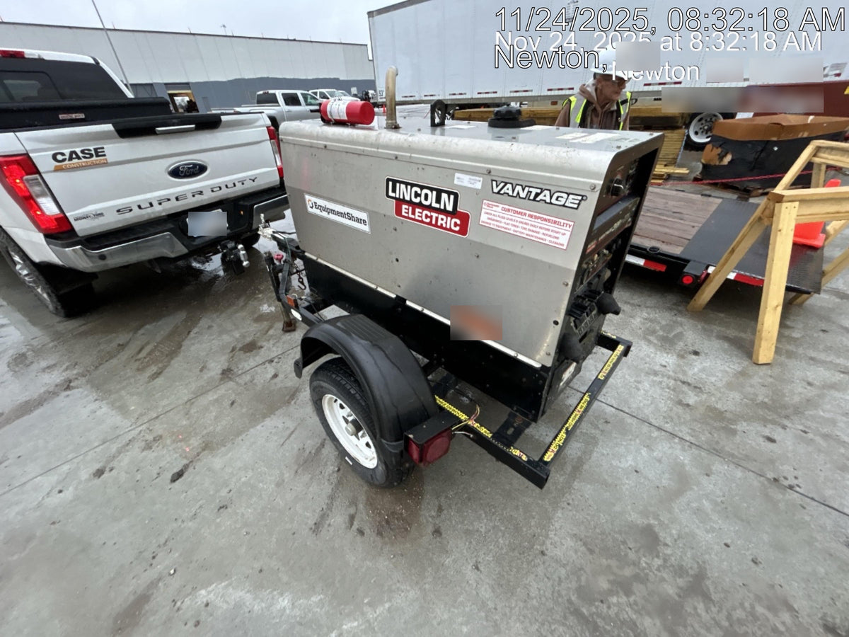 2019 Lincoln Electric Vantage 322 Welder Ready-Pak 3, Two wheel trailer, Fender and Light kit, Cable Rack