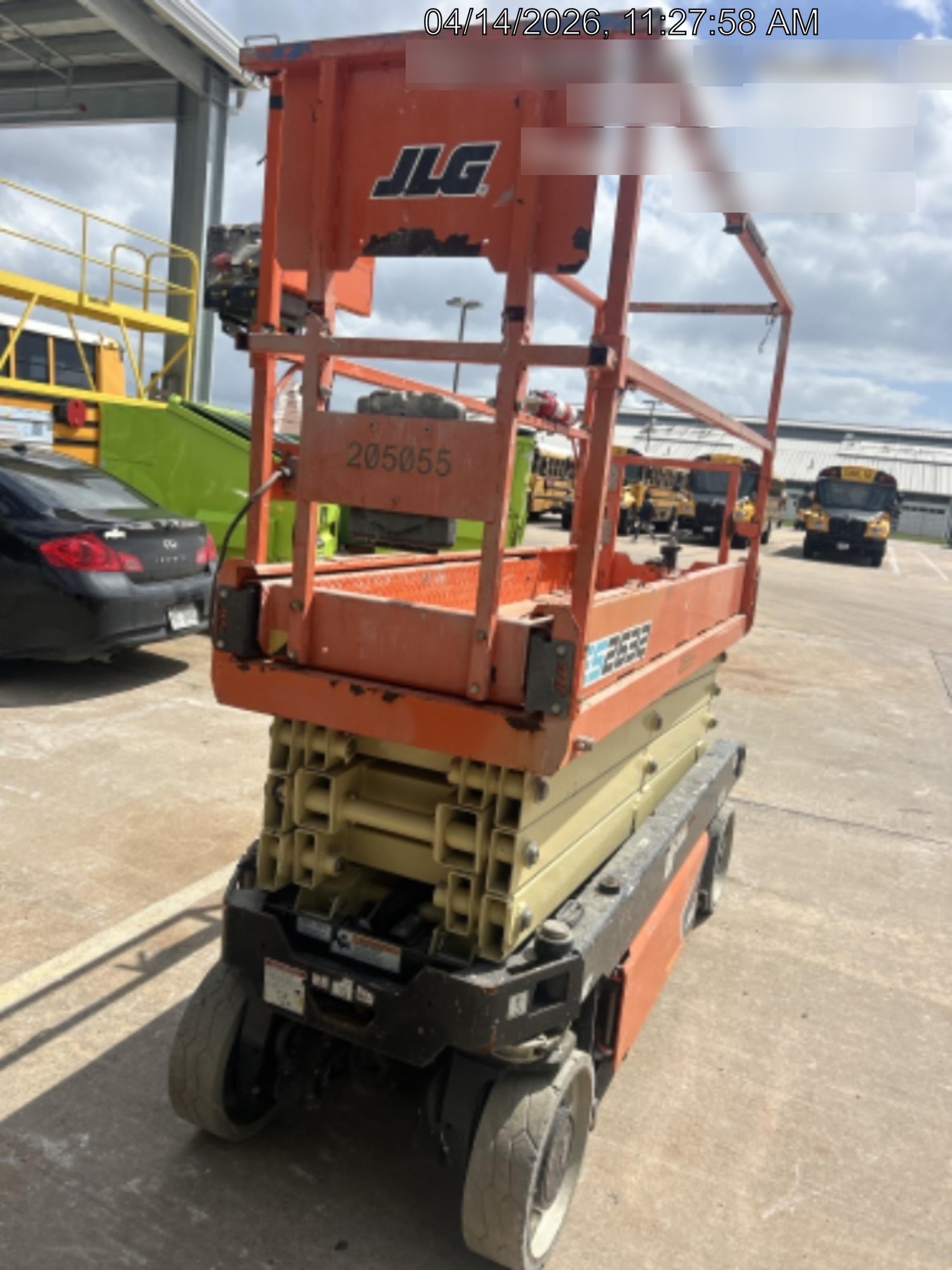 2022 JLG ES2632