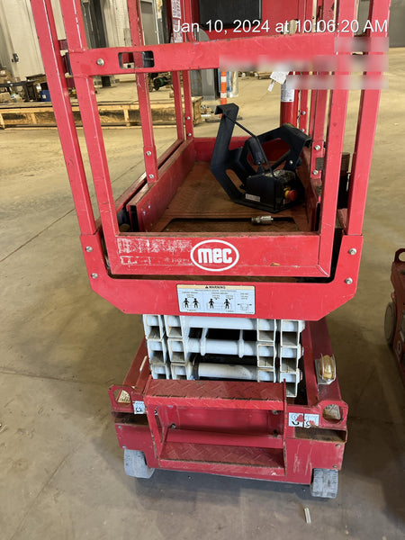 2019 MEC 1330SE MEC 1330SE w/ES Track Hardware, Full Extended 2 Year Warranty