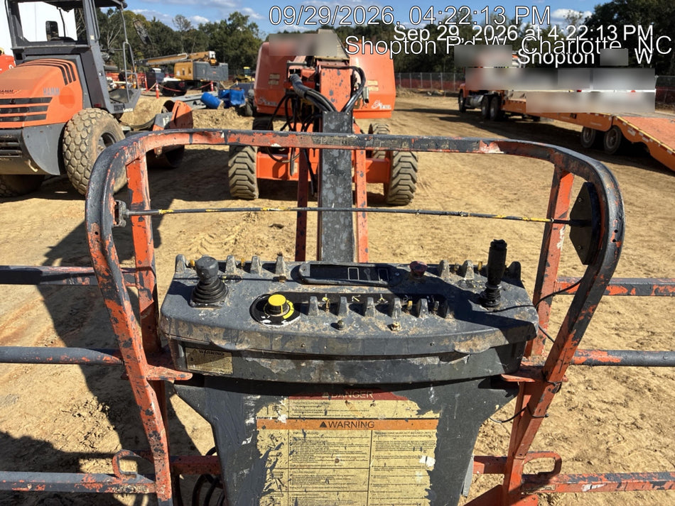2019 JLG 660SJ