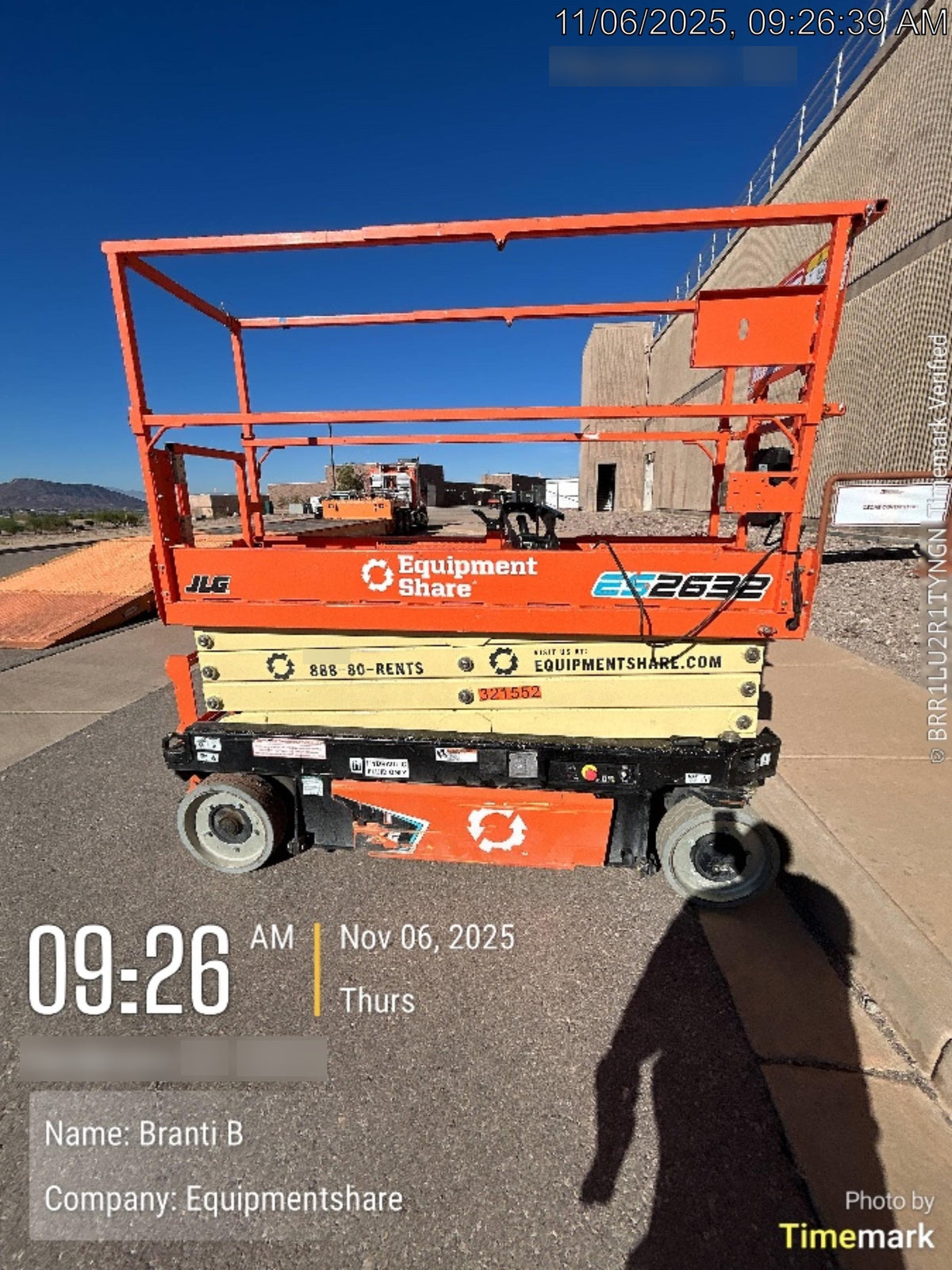2023 JLG ES2632