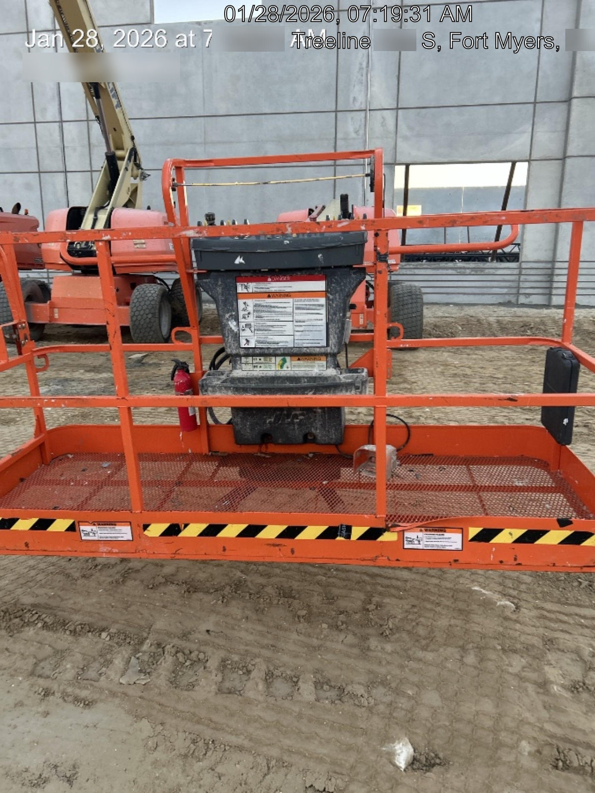 2022 JLG 660SJ