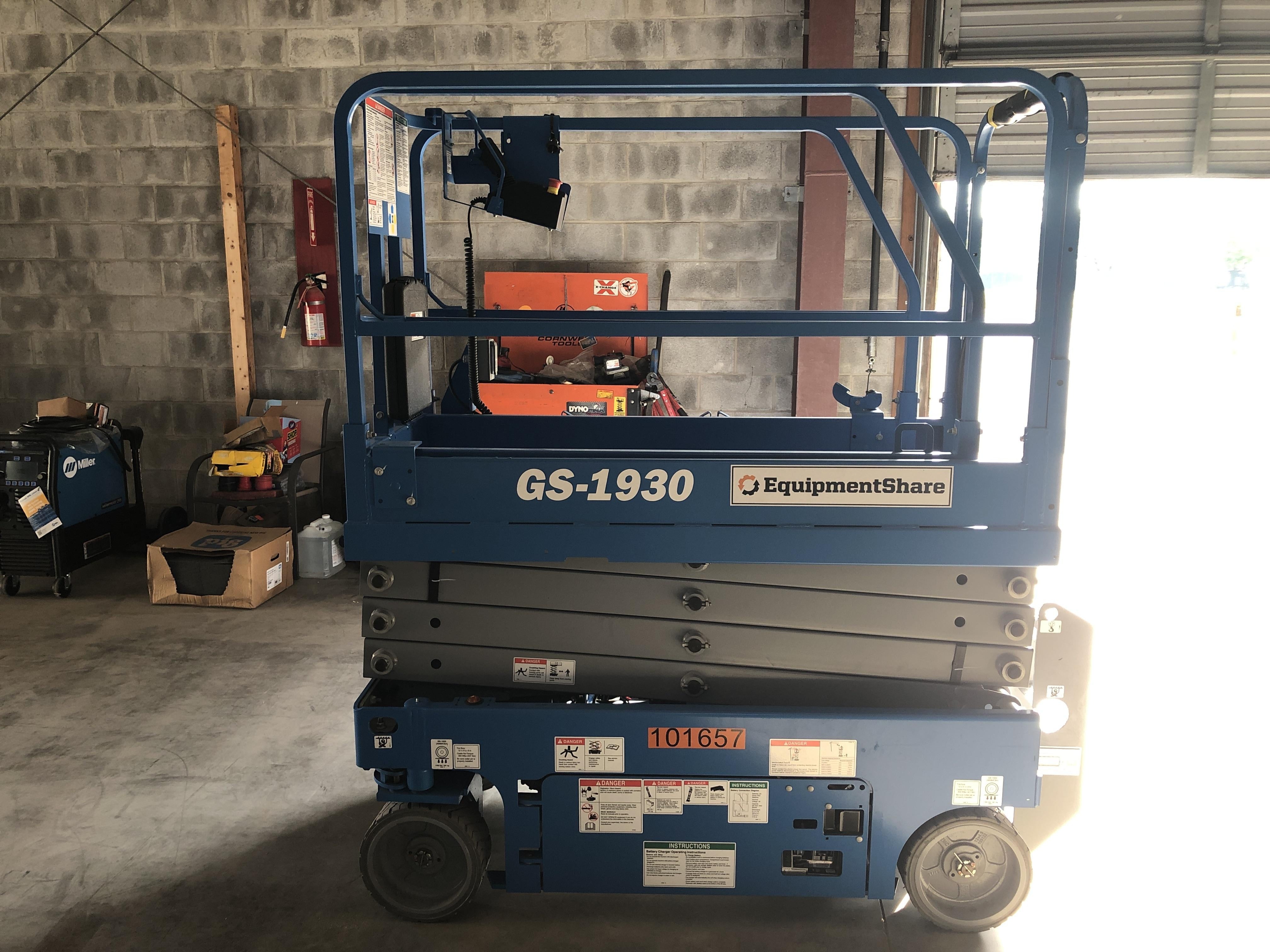 2020 Genie GS-1930 Fixed rails with chain entry gate - Pre A92.20