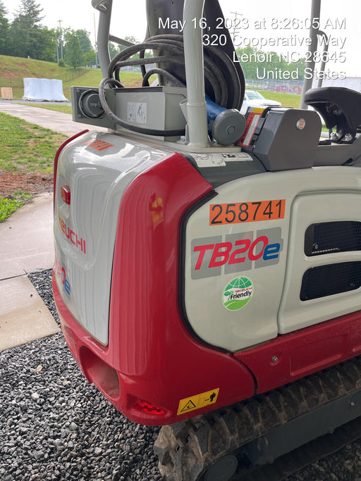2022 TAKEUCHI TB20e