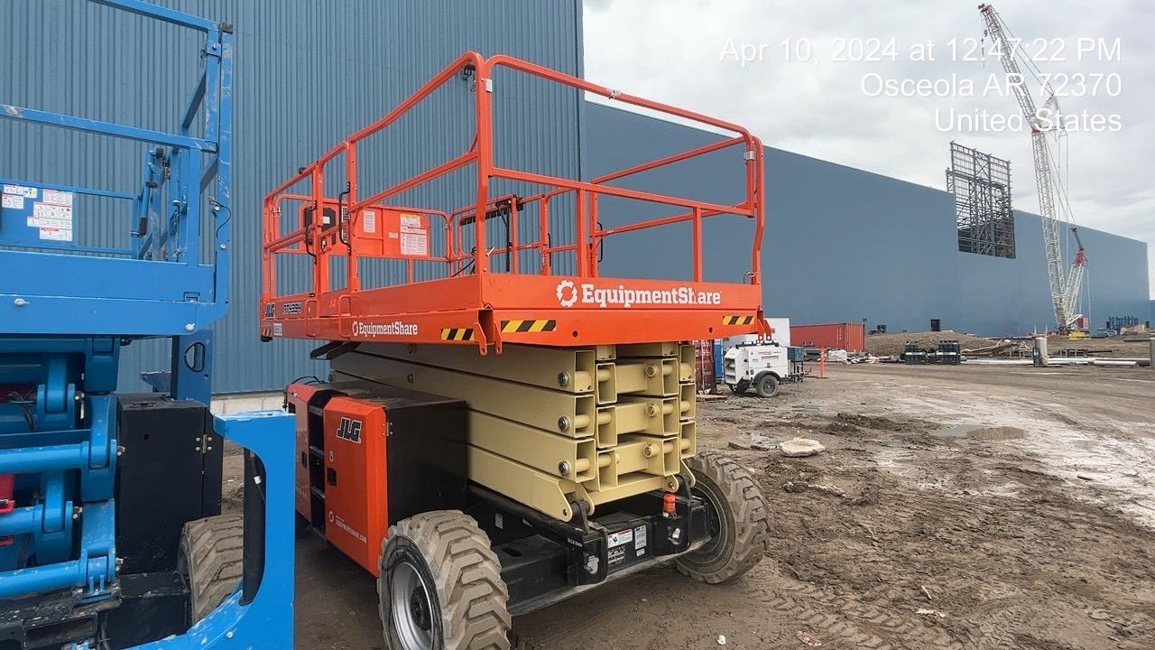 2022 JLG RT4394