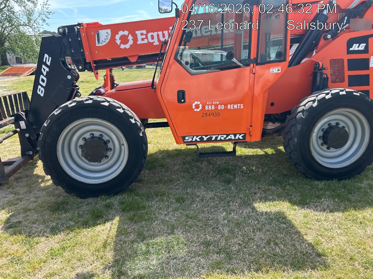 2022 SKYTRAK 8042