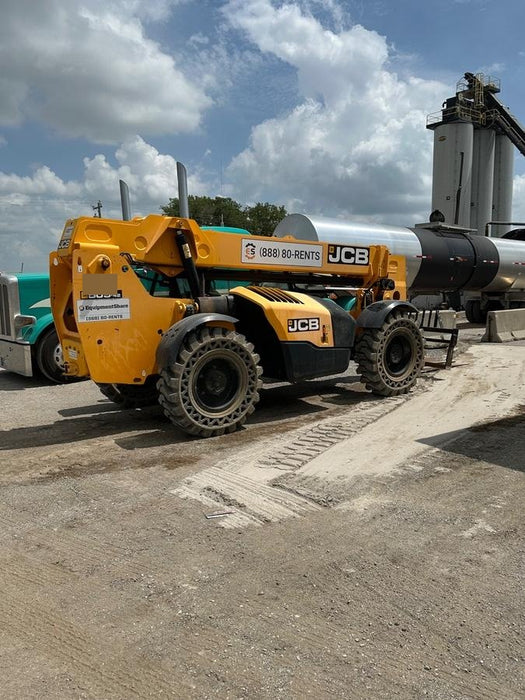 2018 JCB 509-42 74 HP w/CAB/HVAC, Beacon, Aux Hydraulics, Worklights, Solid Tires