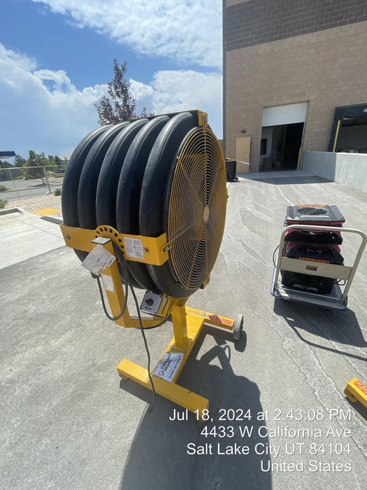 2022 BIG ASS FANS Yellow Jacket