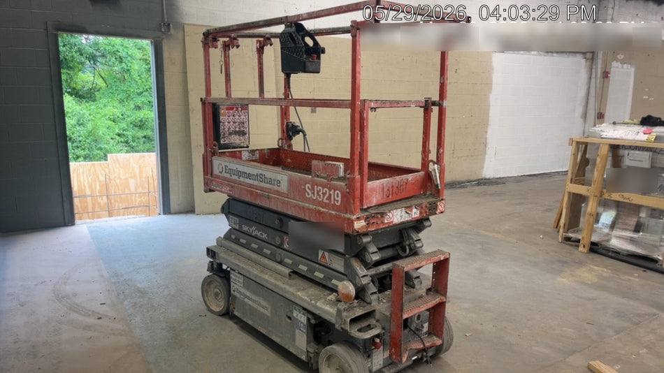 2021 SKYJACK SJ3219