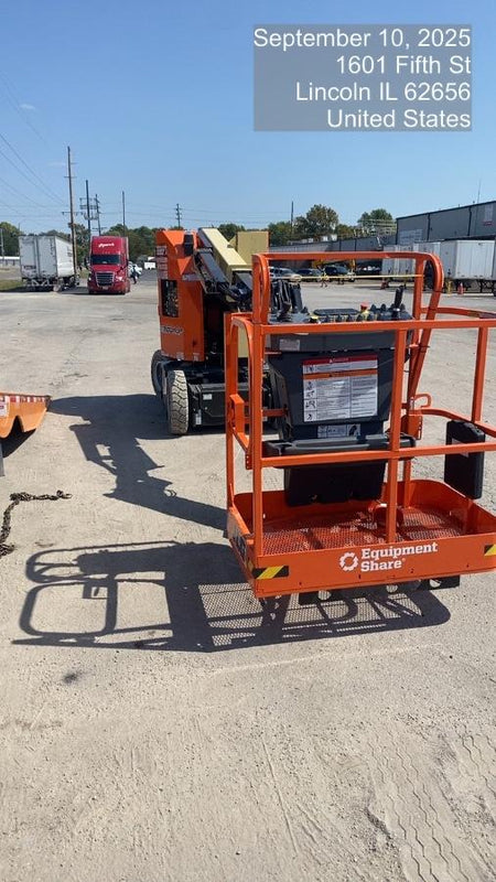 2025 JLG E300AJP