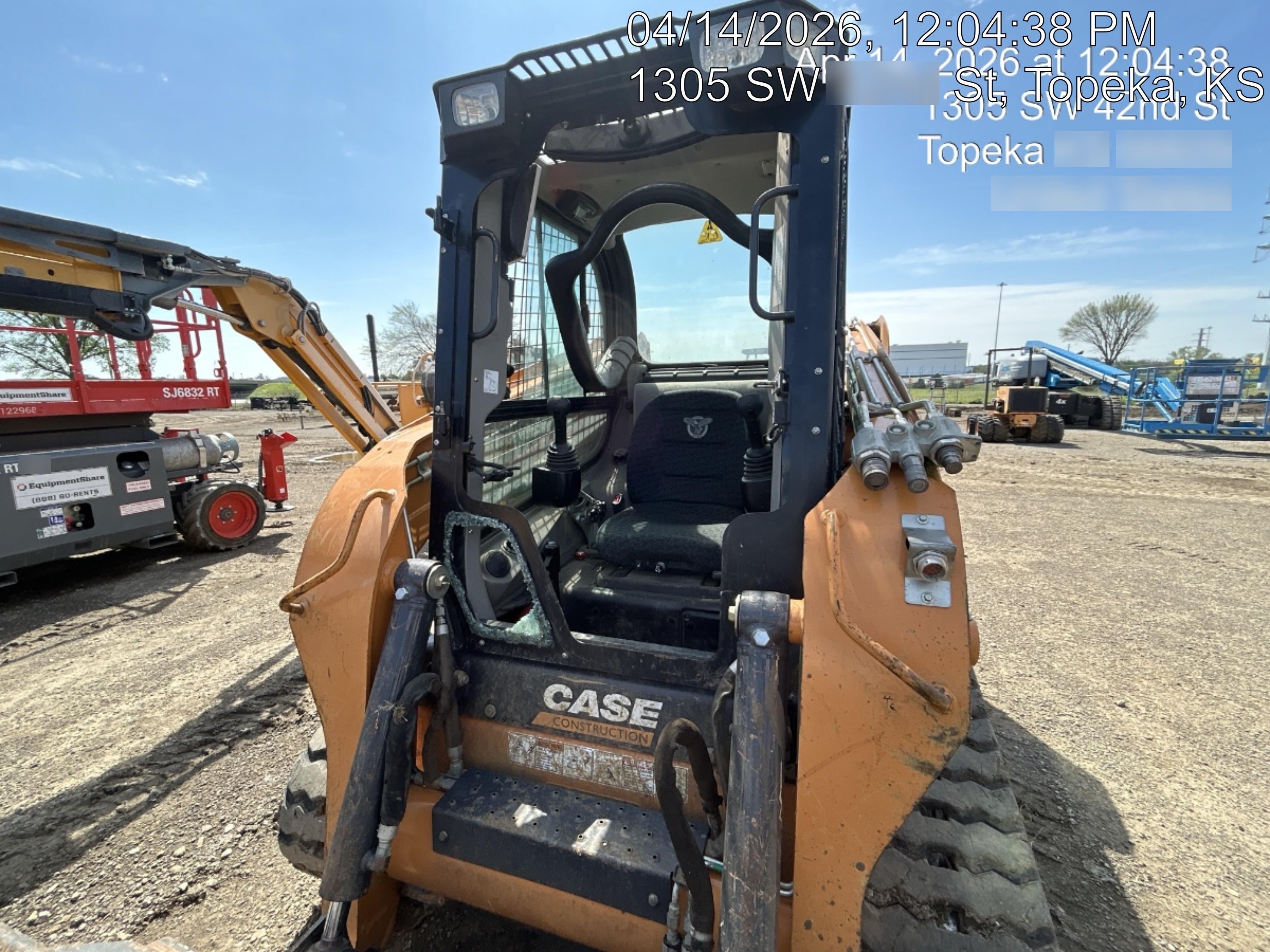 2021 CASE TR270B