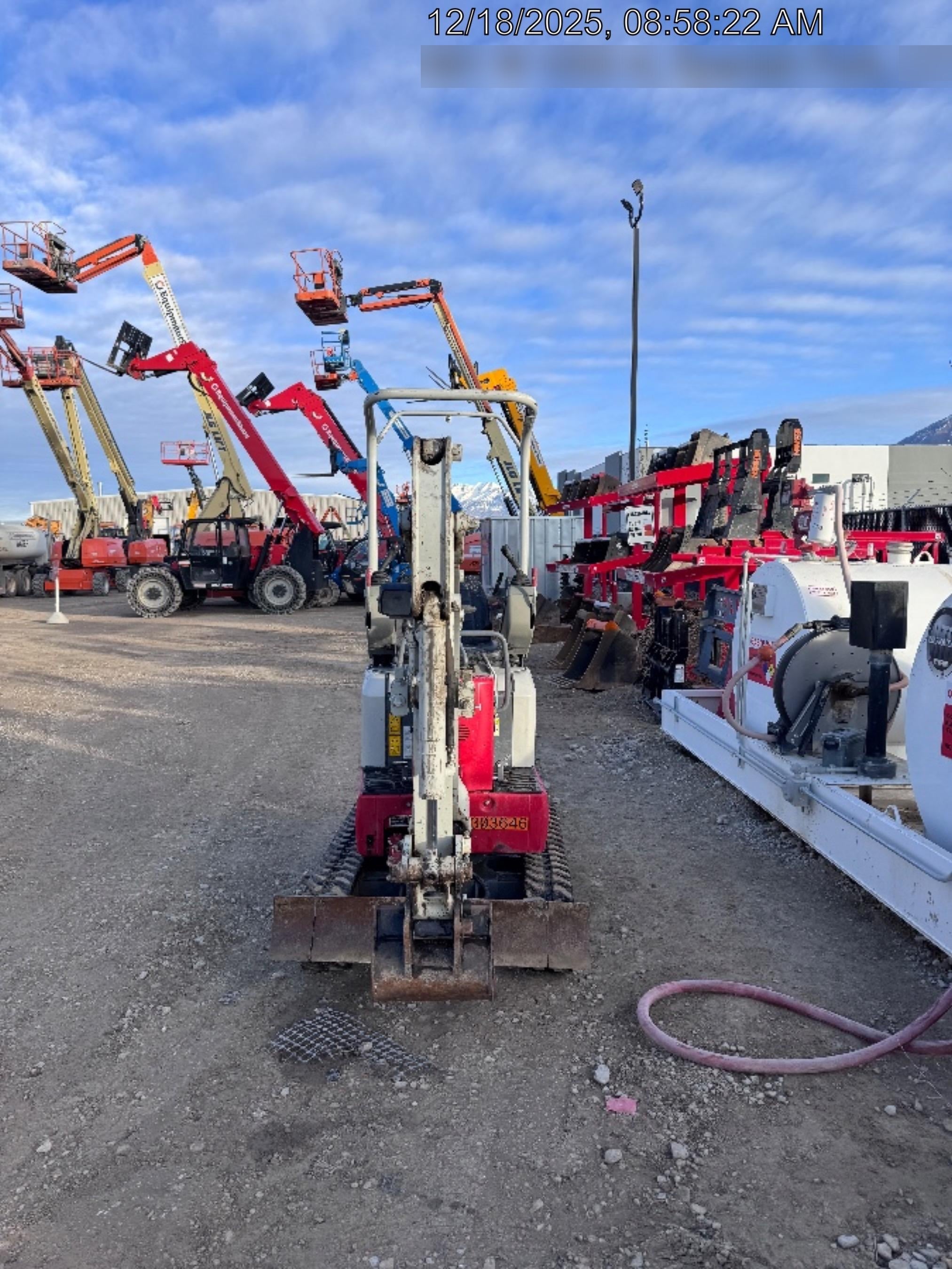 2023 TAKEUCHI TB210R