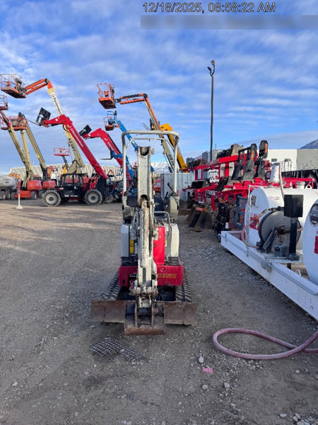 2023 TAKEUCHI TB210R