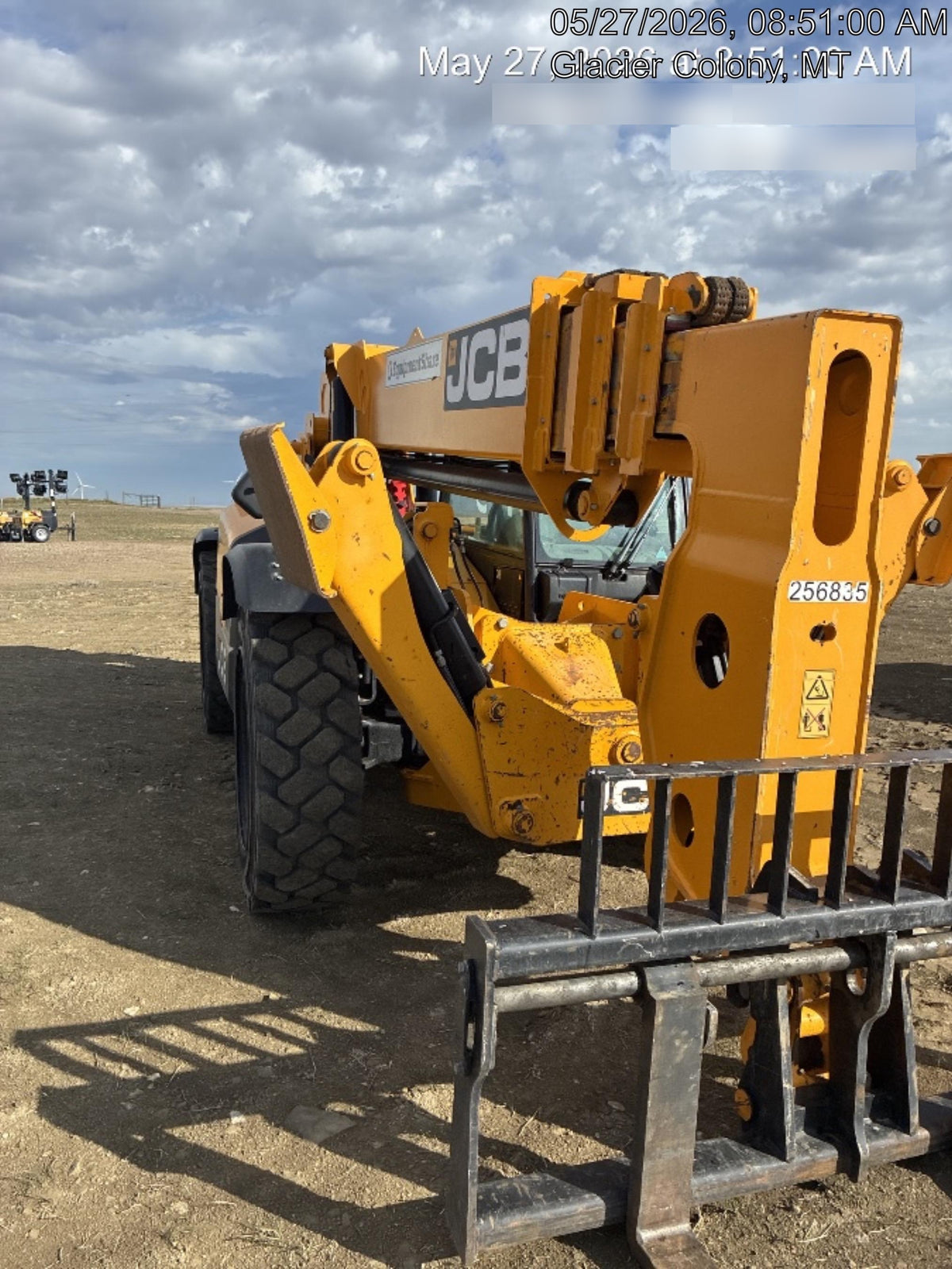 2022 JCB 510-56