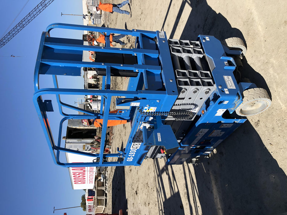 2019 Genie GS-1930 Fixed Rails with Chain Entry