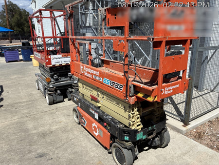 2022 JLG ES1932