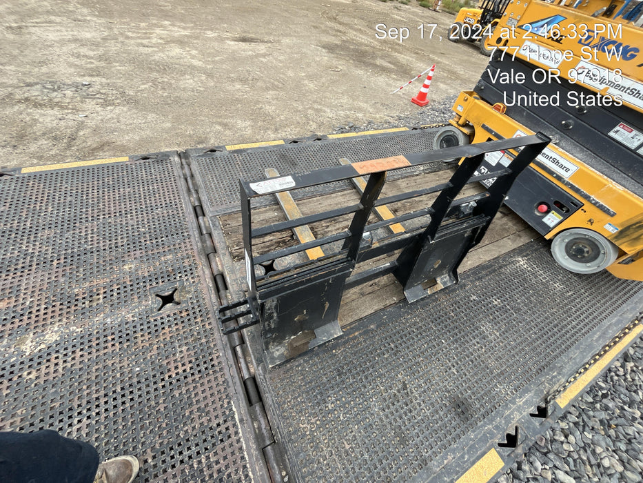 2023 ARROW MATERIAL HANDLING 48" Pallet Forks - Arrow