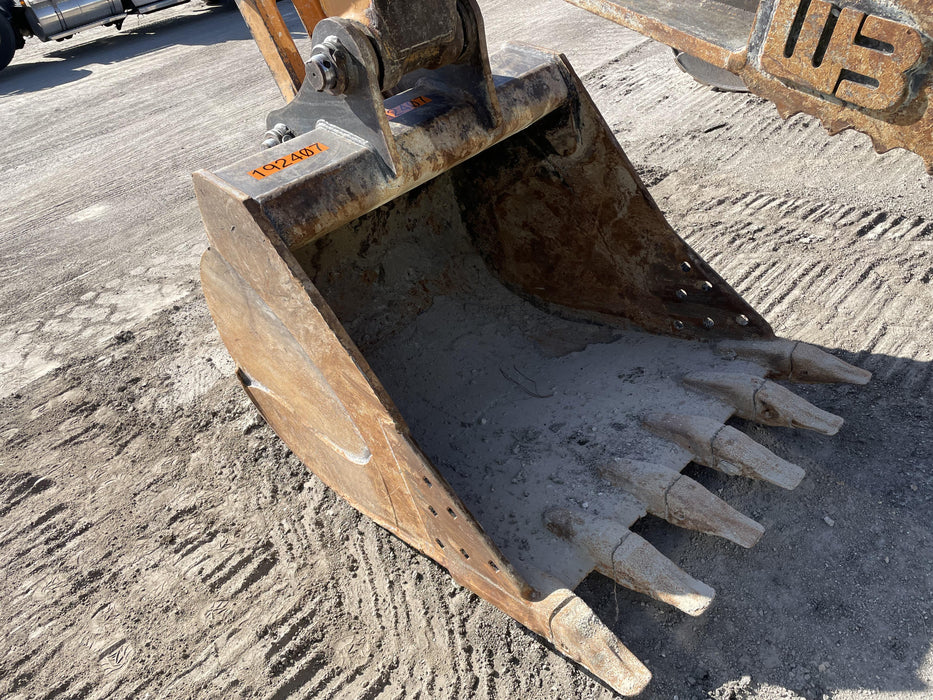 2016 CASE 48" Bucket - Case