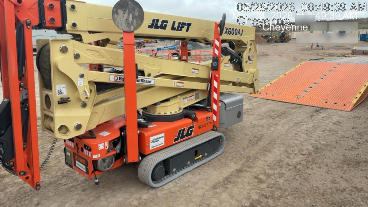 2021 JLG X600AJ