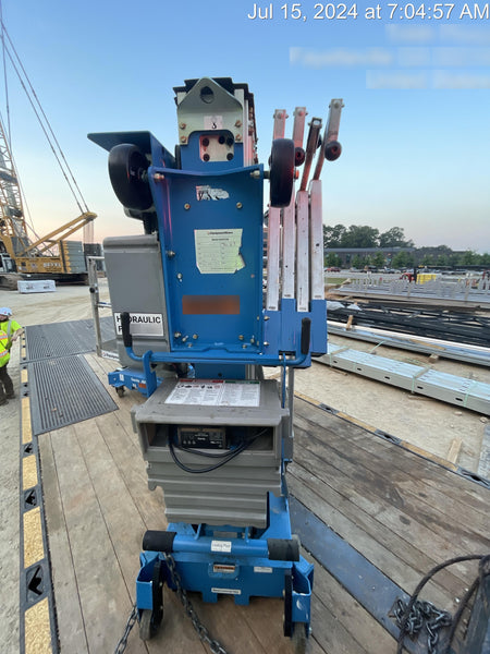 2019 GENIE AWP-30S
